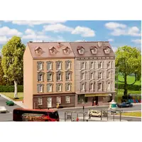 専門店の安心の1ヶ月保証付 1Fにパブのあるタウンハウス(Faller HO