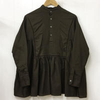 point de Japon / Band Collar Pintuck Gathered Top / Dark Brown