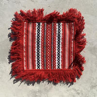VTG Embroidered place fringe mat