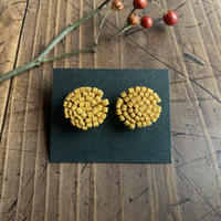 sowaka  鹿革の丸ピアス・黄
