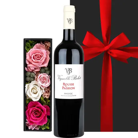 注目の バラとピオニーと葡萄とベリーのワイン色豪華特大リース