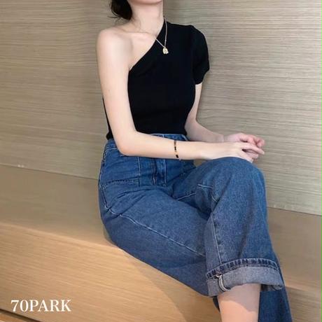5cff331db8174c45764b9720