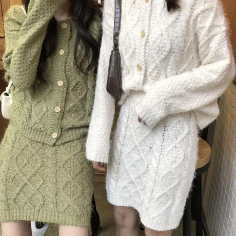 5dc0db8d220e755db738bfd3