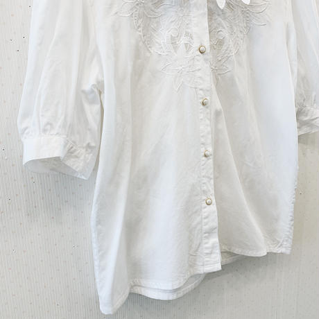 5ca8891ac3a9670a6a1828b8