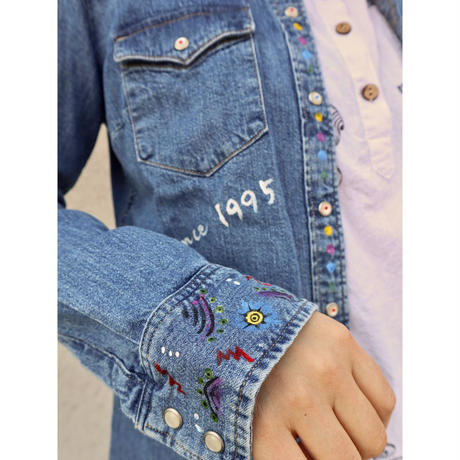 5c826eaa5377a549fb74a40b