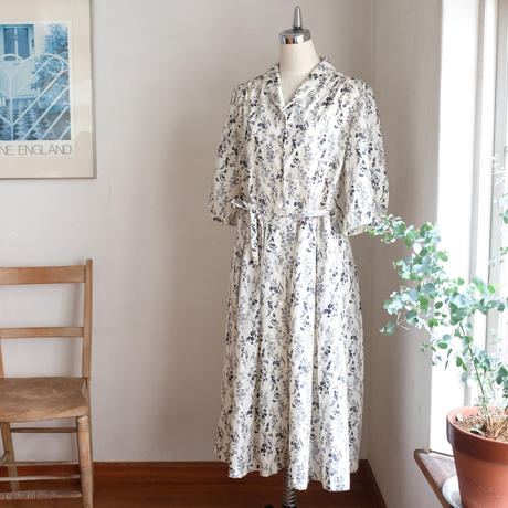 モノトーンワンピース Stores