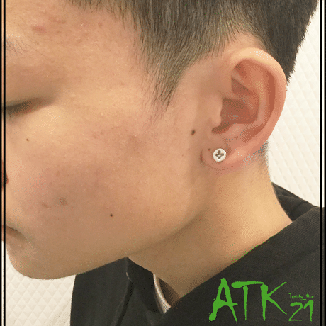 5ab20c1d50bbc33fa70009fc