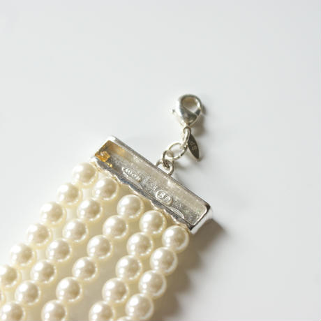 5b23bee1ef843f4a74002daa