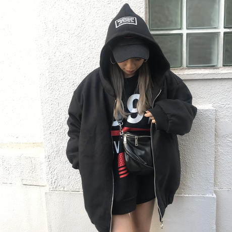 5c00ef51c49cf33bd6f1f69d