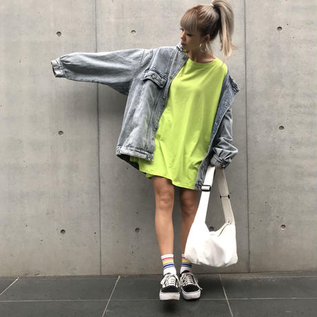 5ce23a370b921114a494e83b