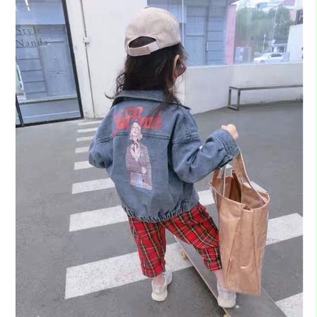 5c808e56808dfa63756d7bfb