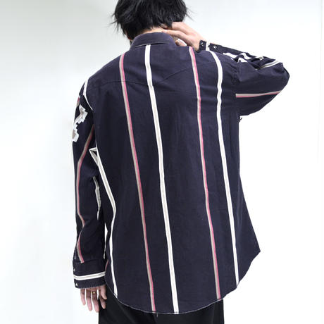5cb7344ed211bf7b12b97b19