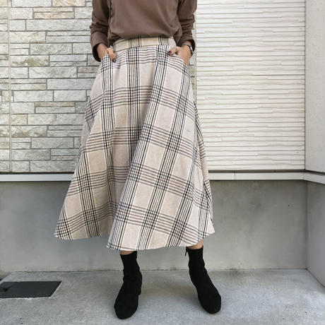 5be586d05496ff1501000026