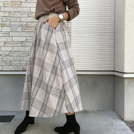 5be586d05496ff1501000026