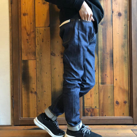 585dd0fb9821cc90cc00cf7d