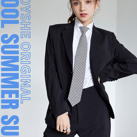 くびれのないレディーススーツ Stores くびれのないレディーススーツ Stores