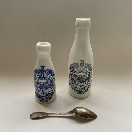 １９５０年代　ミルクグラス　牛乳びん　ゴロワー牧場　２点セット