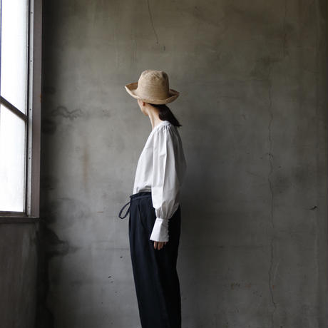 5c3307e6787d8463a8fc79ff