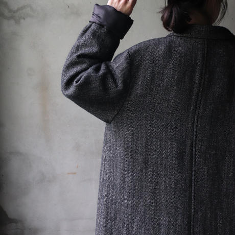 5deb75585b18a53fd88ea828