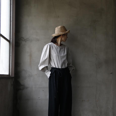 5c3307e6787d8463a8fc79ff