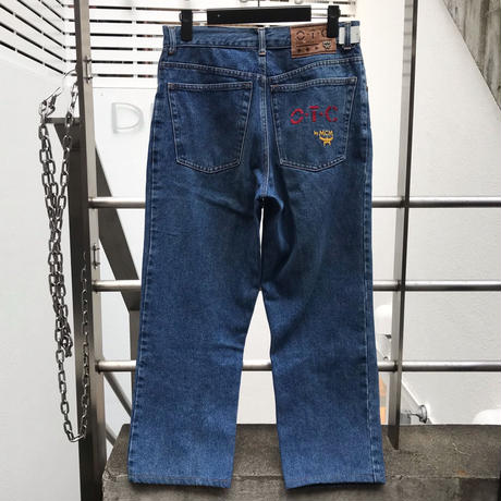 5bbdb982ef843f2873000887
