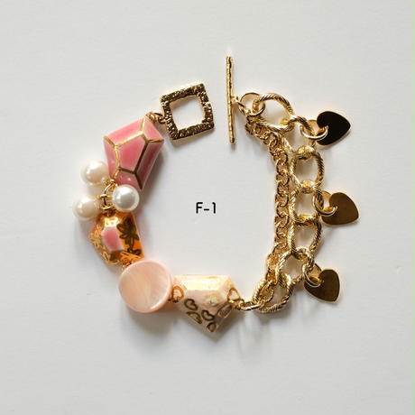 5f22fb6e223ead0160e3714b