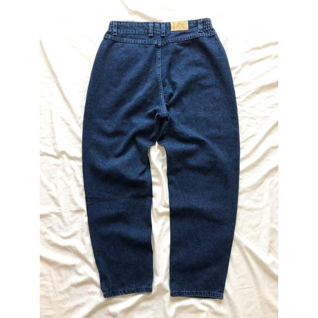 5bf15d2550bbc33bd4000002