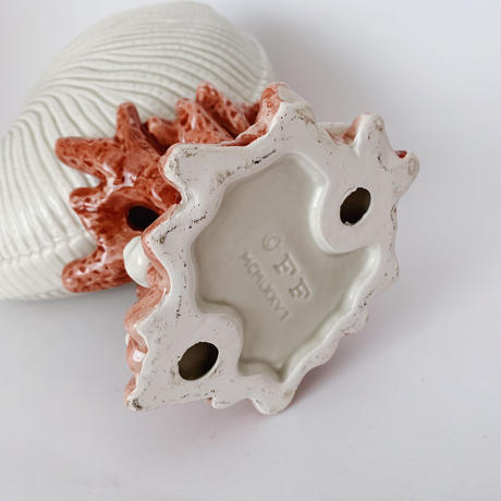 VTG Shell flower vase