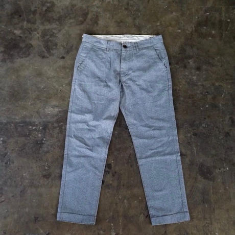 グレーパンツ Stores