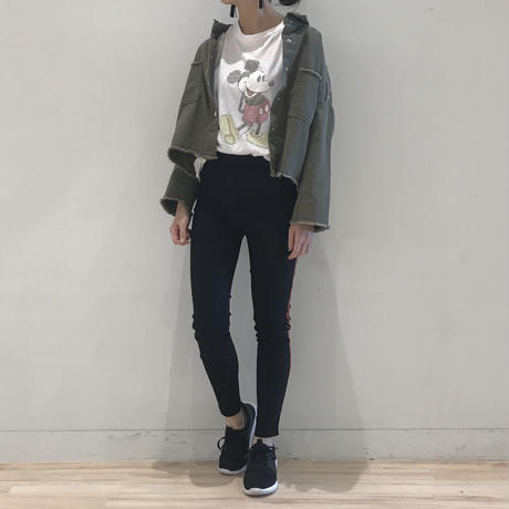 5a69f557f22a5b614700340a