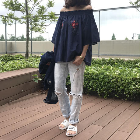 591cbe6cf22a5b60e5003e63