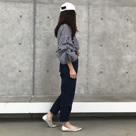 5ad6cc565f786663e40007ce