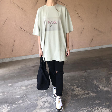 5ee9516a0d5e3804ff51996c