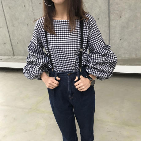 5ad6cc565f786663e40007ce