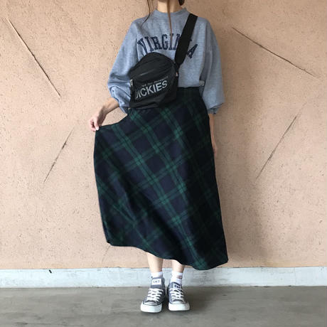 5c093a5a27b44e531061189d