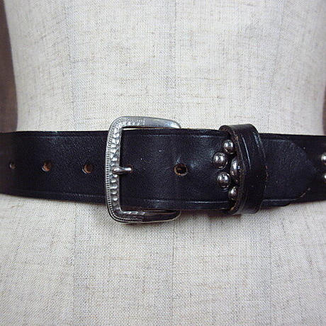 スタッズベルト Stores