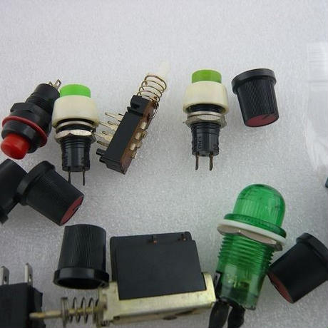 5b72eeeb5496ff52e0000554