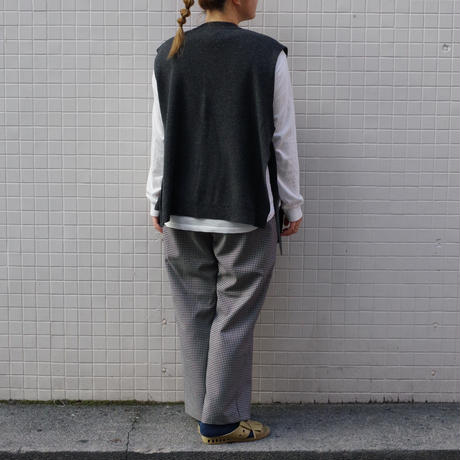 5d74c3a300631f506a23d421