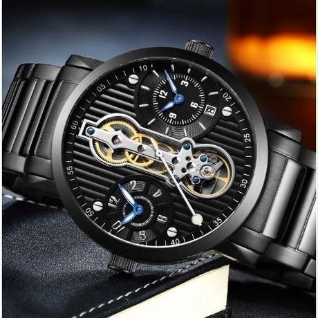 5cdcfe33d211bf408ebebb56