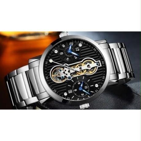 5cdcfe33d211bf408ebebb56