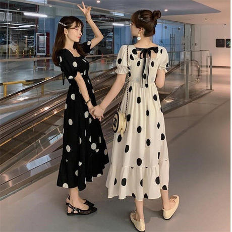 ドット柄ワンピース Stores