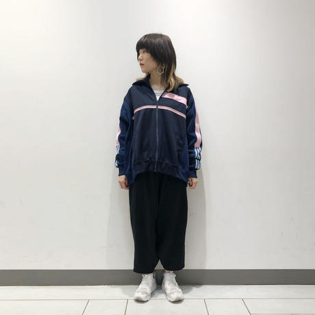 5c4eb9cfe73a2555acb2abc6