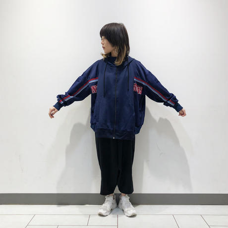 5c4eb92b3b636537b2dd401b