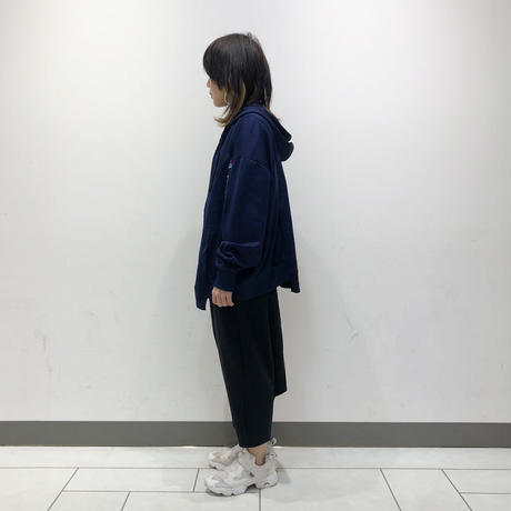 5c4eb92b3b636537b2dd401b