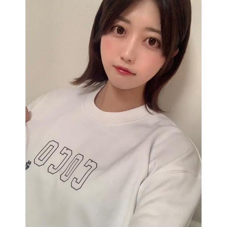 EW×しおり/Sweat Shirt
