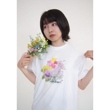 EW×綾花/T-shirt