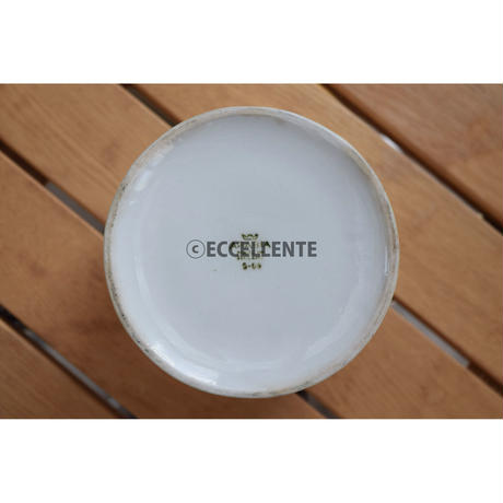 5cdbb29ed211bf7e137f897c