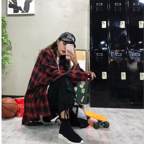 5bb59674a6e6ee2957000b2e