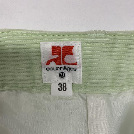 5d257d3b66d86c451b2a2869
