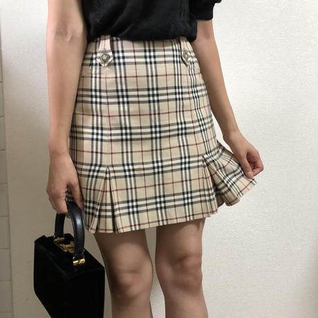 5b751ee45496ff05100014d7